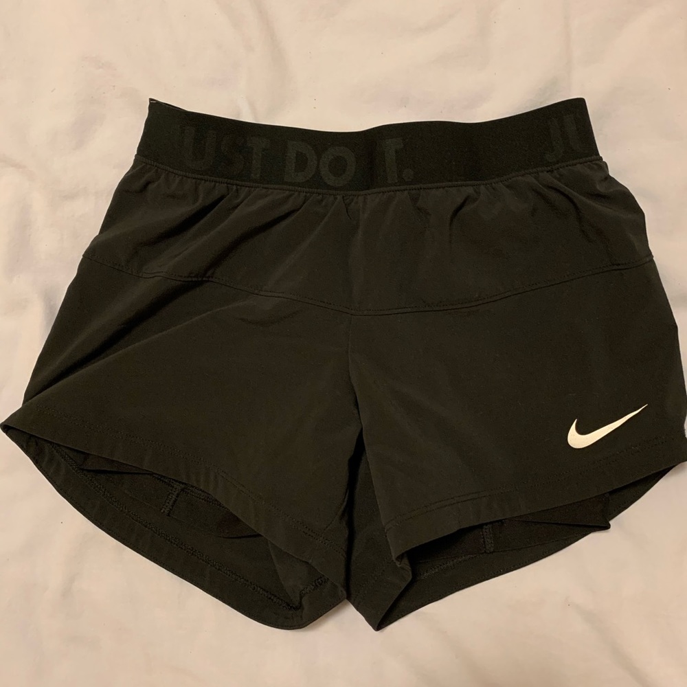 Nike Pro Dri-Fit 2-in-1 shorts